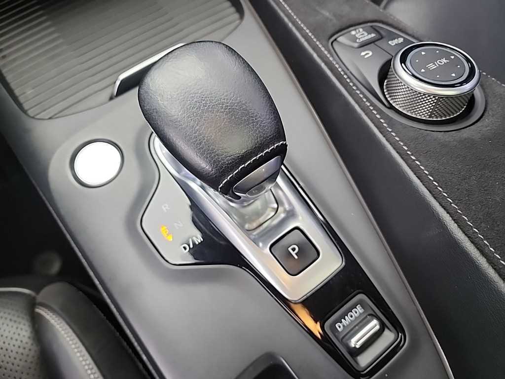 Infiniti QX - Vista 8