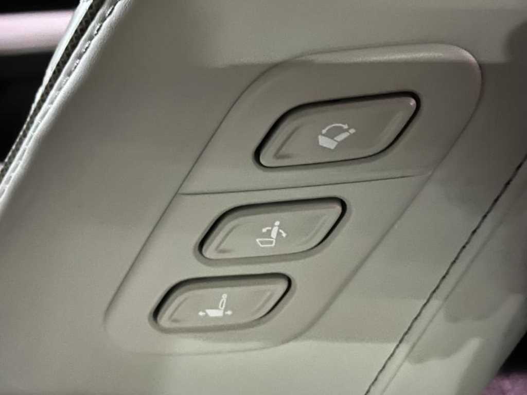 HYUNDAI Sonata - Vista 7