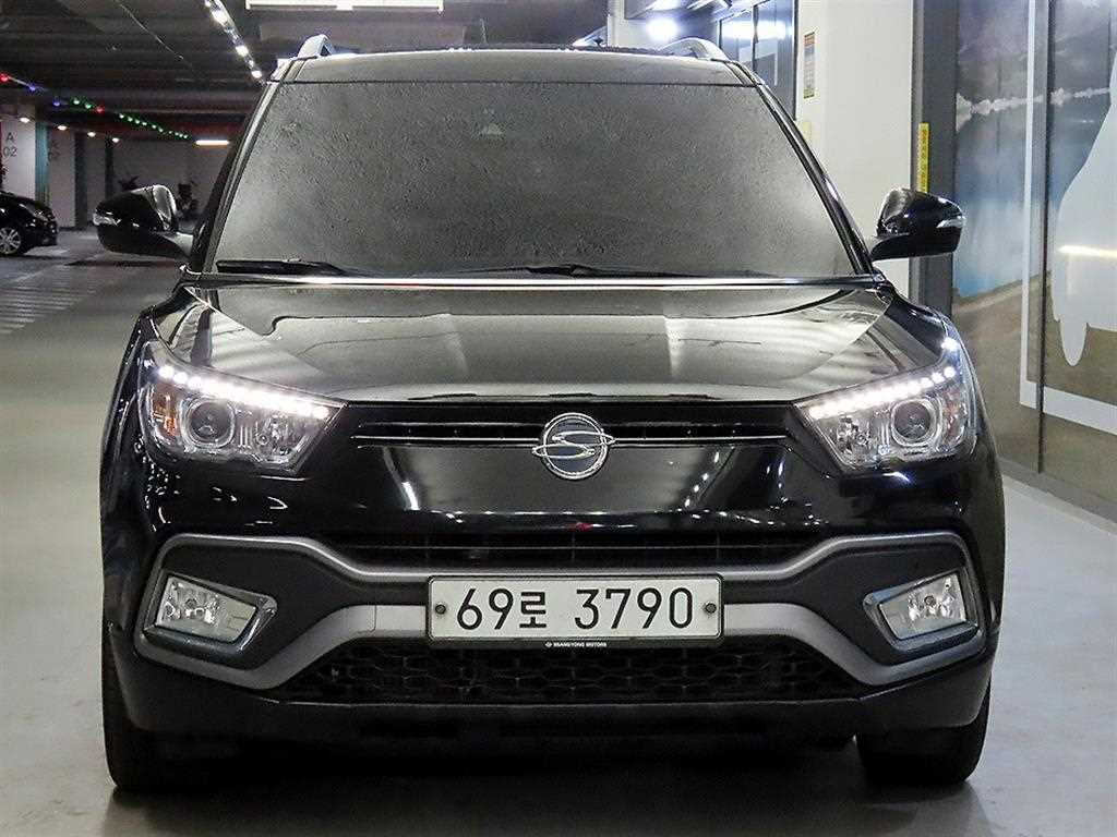 Ssangyong Tivoli - Vista 2