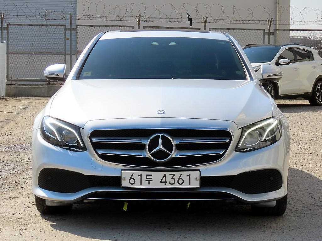 Mercedes Benz E class 2017 Plateado - Importación desde Corea - HF Imports Iquique - Foto 1