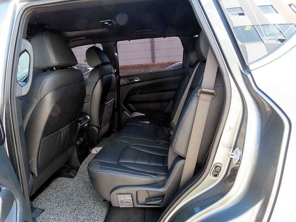 Ssangyong Rexton - Vista 6