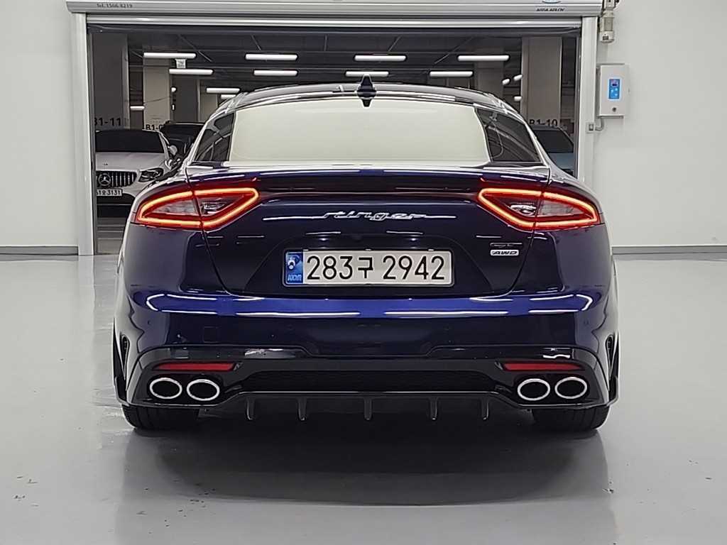 KIA Stinger - Vista 4