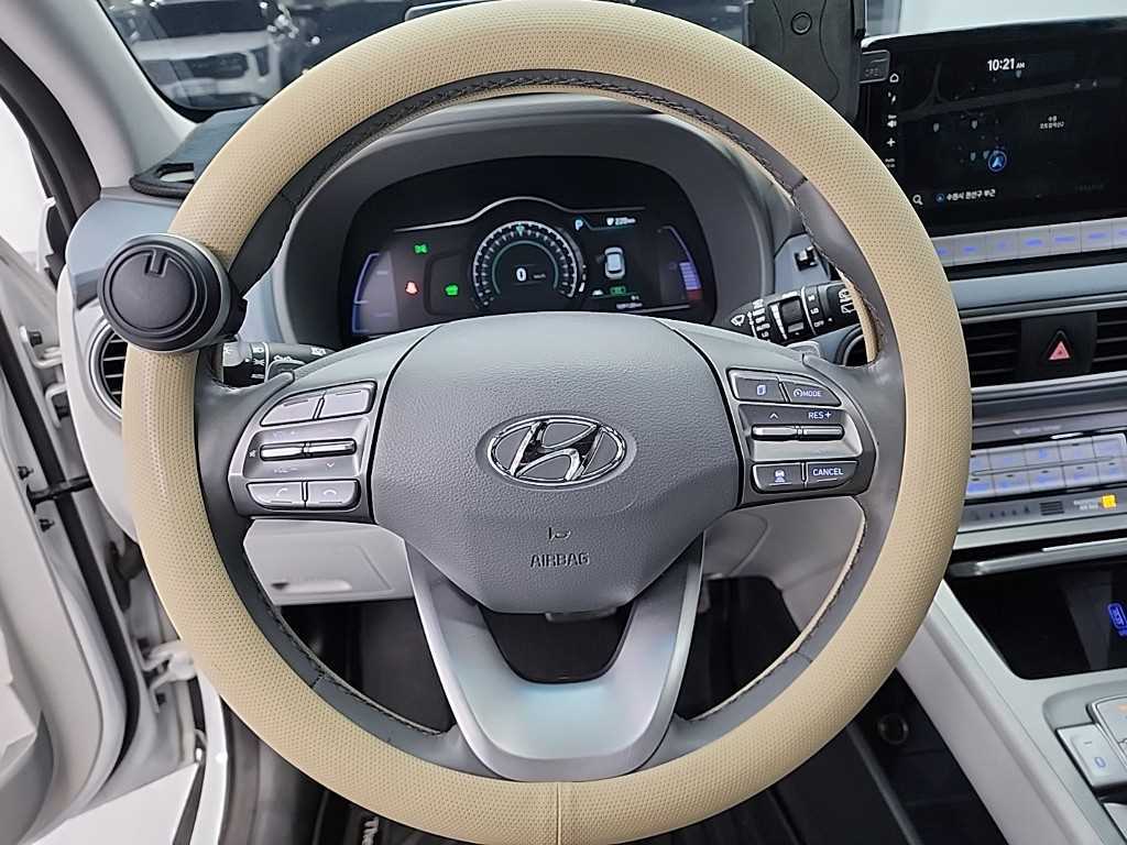 HYUNDAI Kona - Vista 9