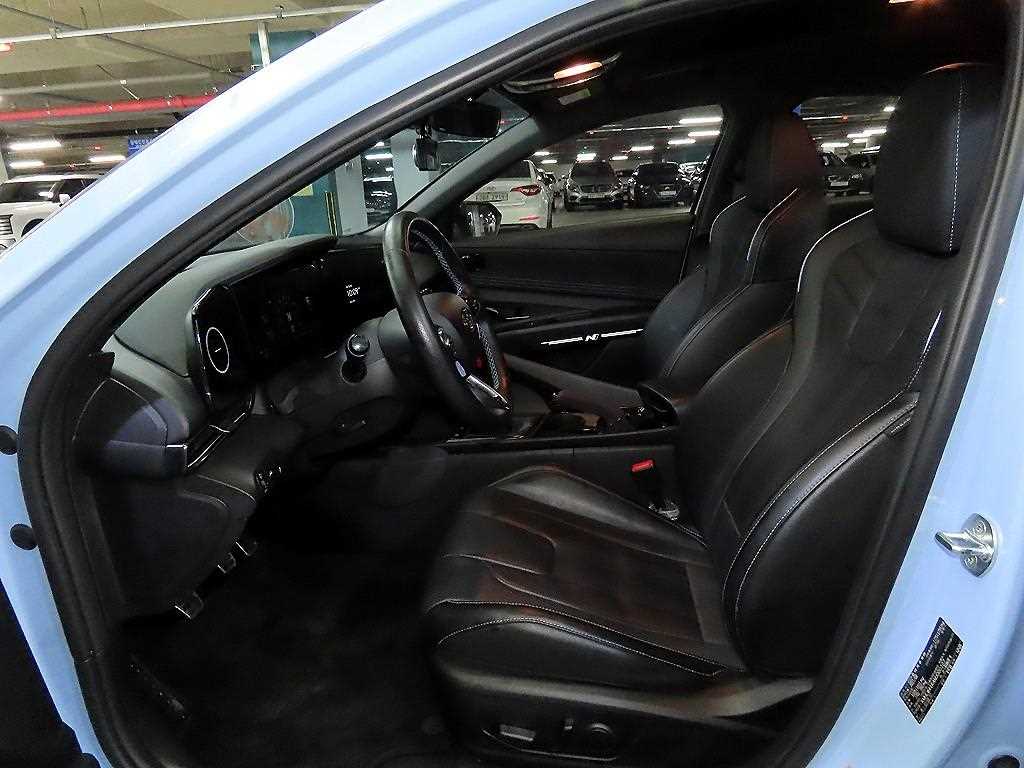 HYUNDAI Avante - Vista 6