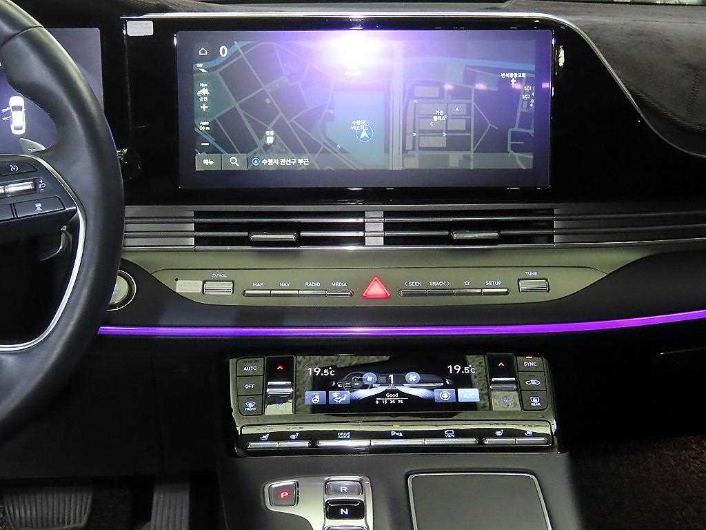 HYUNDAI Grandeur - Vista 11