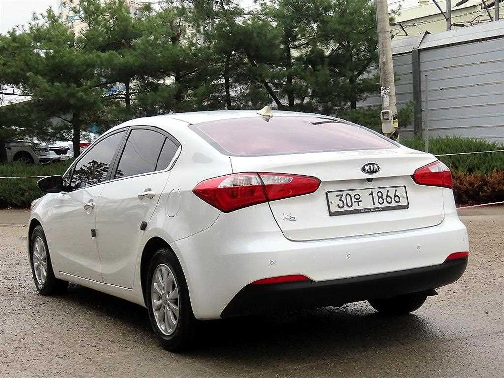 KIA K3 - Vista 3