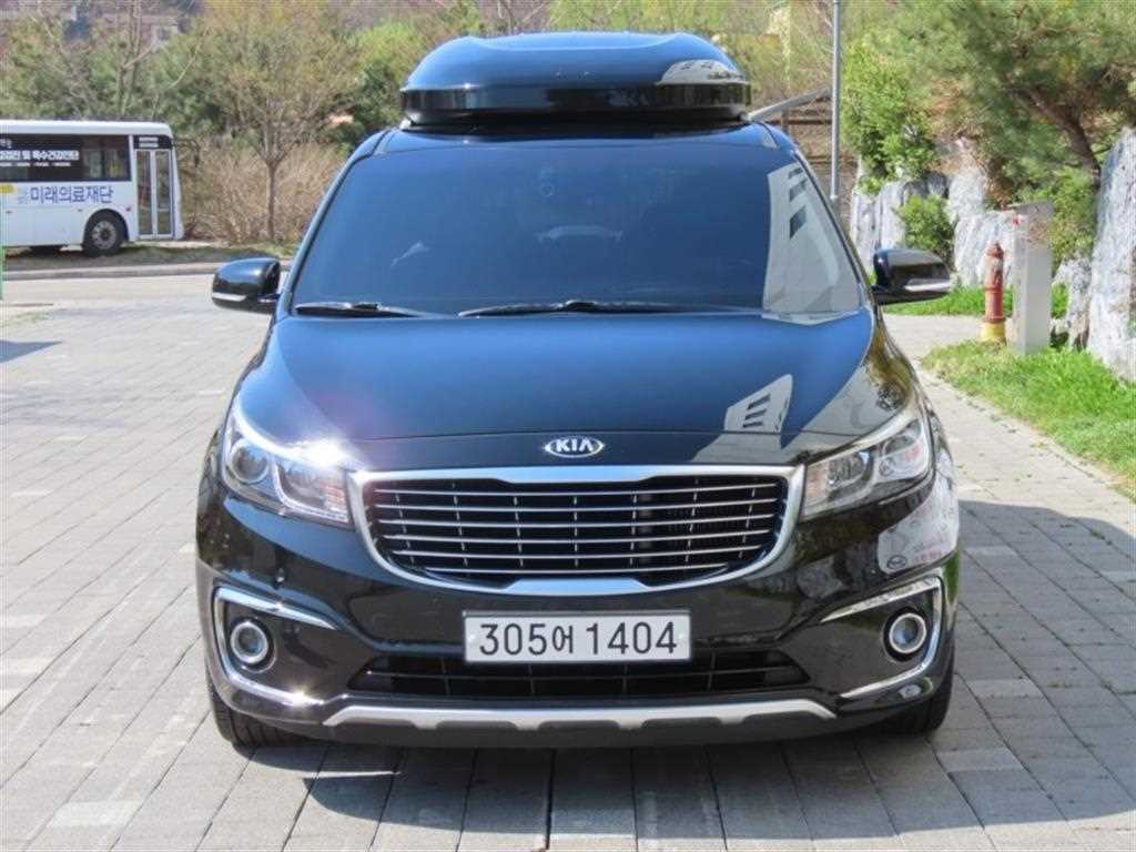 KIA Carnival 2016 - Importación desde Corea - HF Imports Iquique - Foto 1