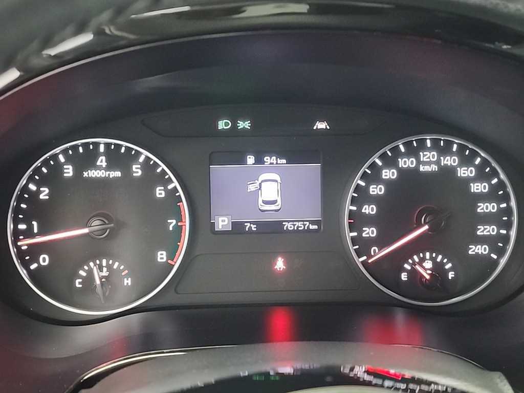 KIA Seltos - Vista 6