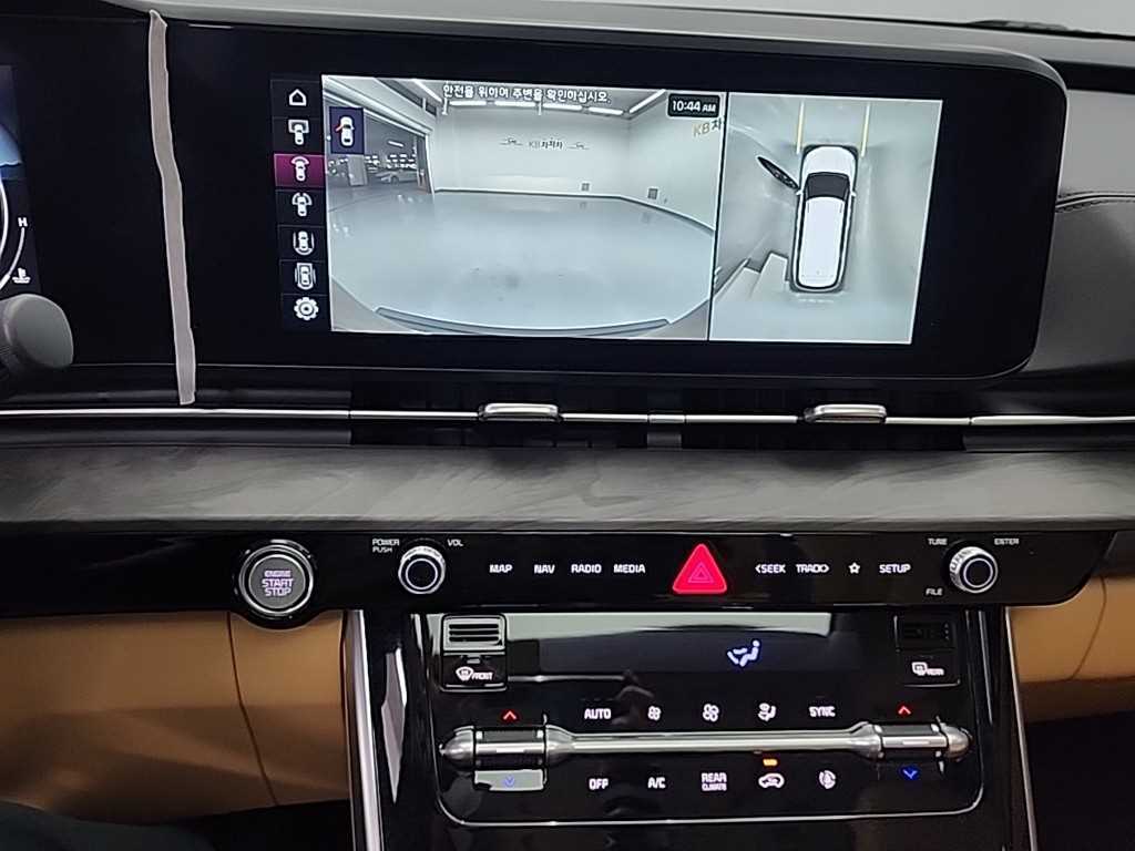 KIA Carnival - Vista 10