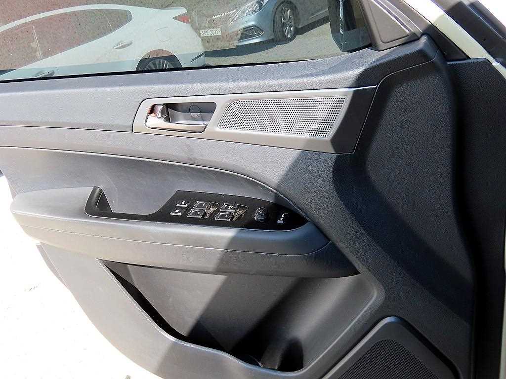 Ssangyong Rexton 2025 the color of pearl - Importación desde Corea - HF Imports Iquique - Foto 17