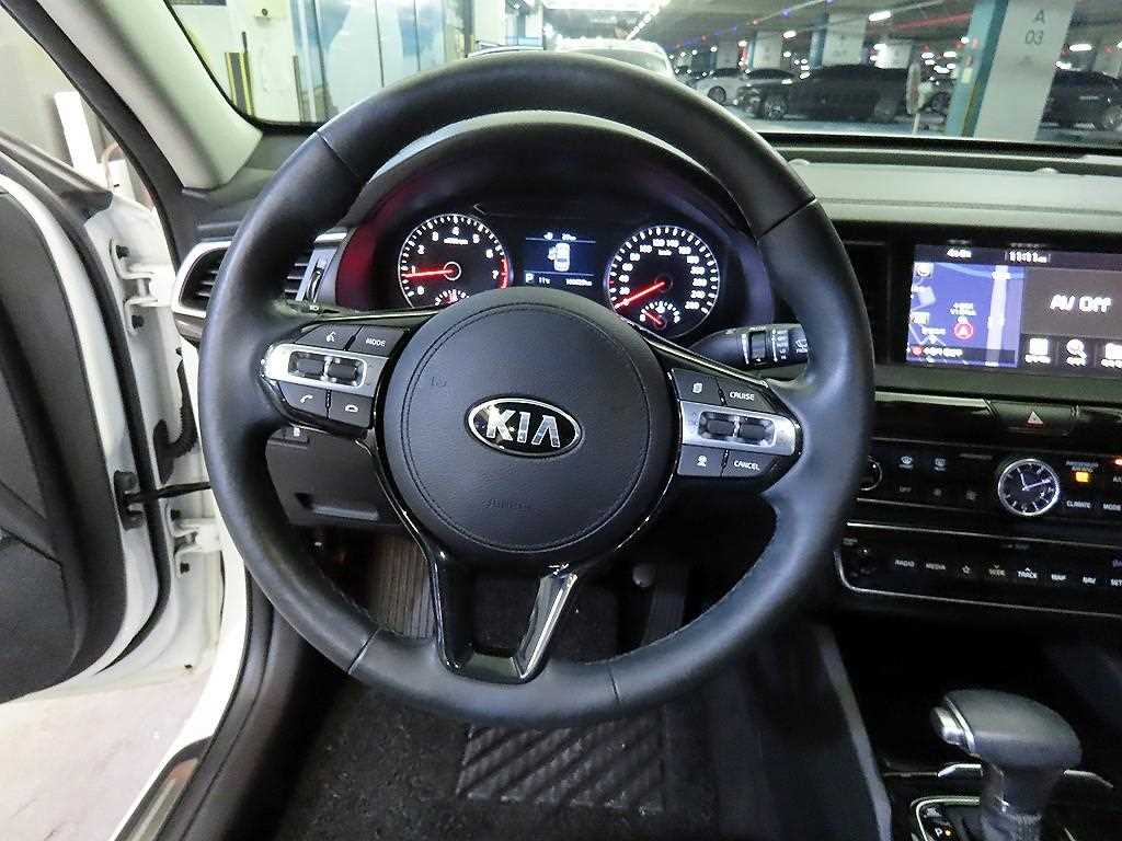 KIA K7 - Vista 8