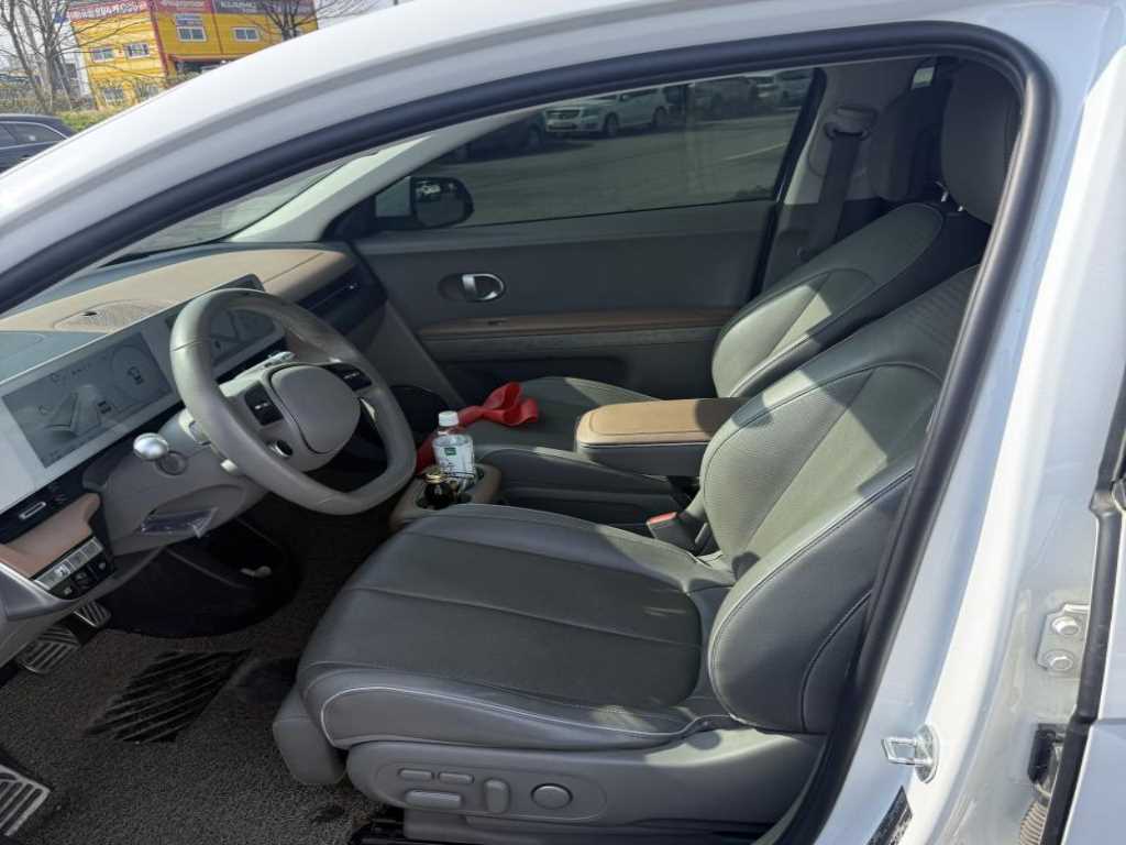 HYUNDAI Ioniq 5 - Vista 5