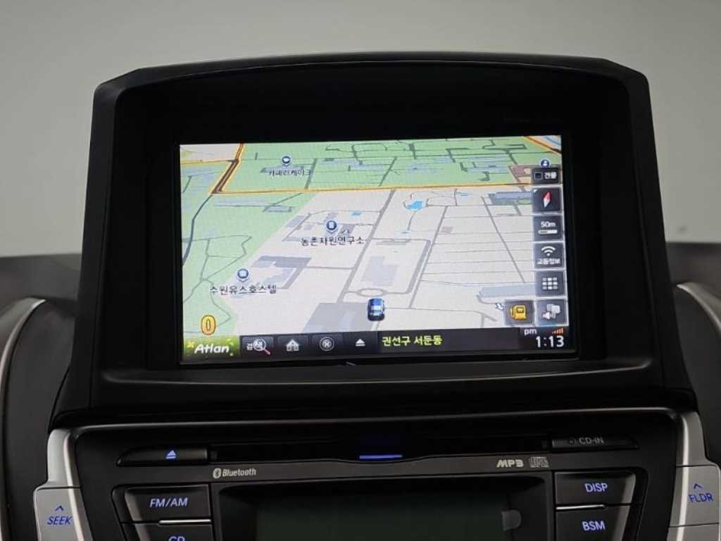 HYUNDAI Avante - Vista 10