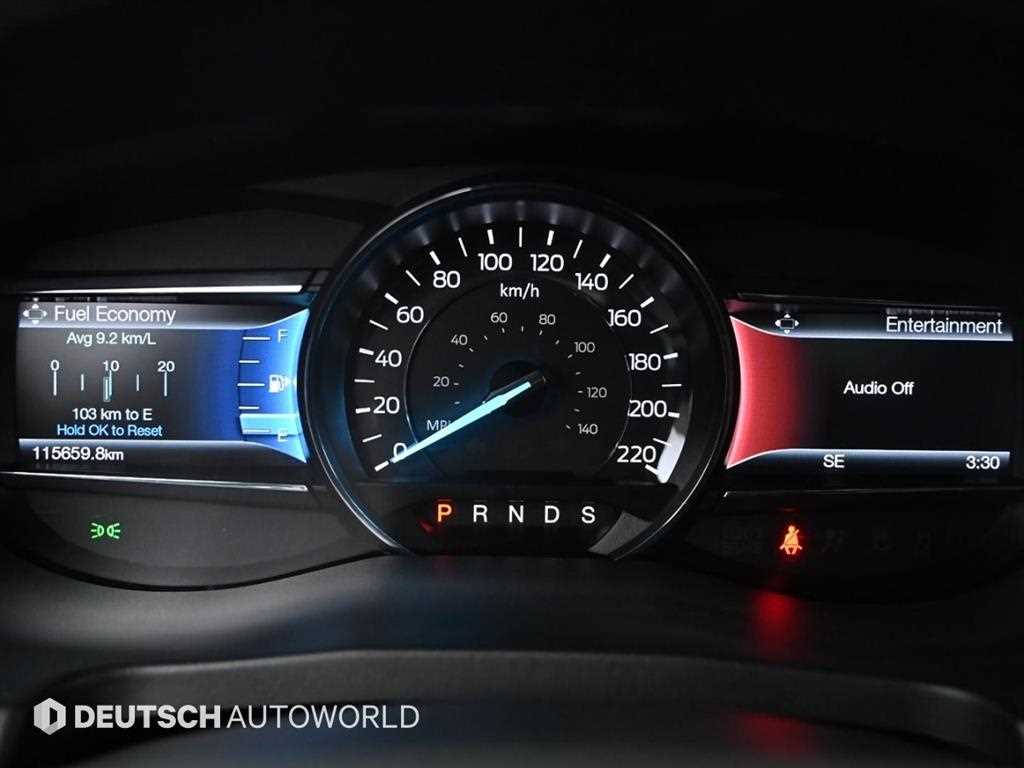 Ford Explorer - Vista 8