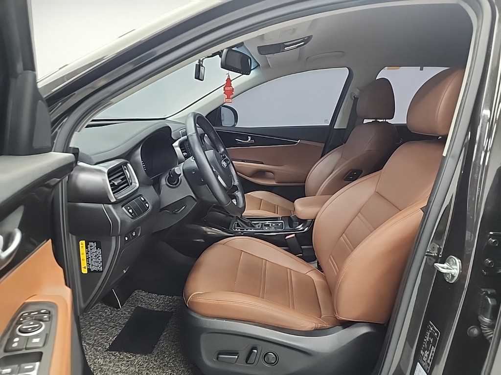 KIA Sorento - Vista 11