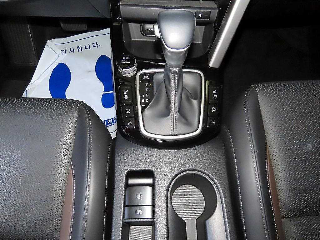 KIA Seltos - Vista 12