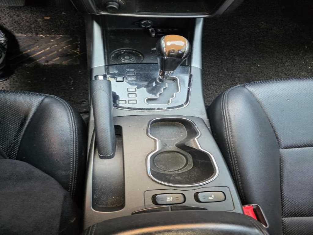 Ssangyong Korando - Vista 12