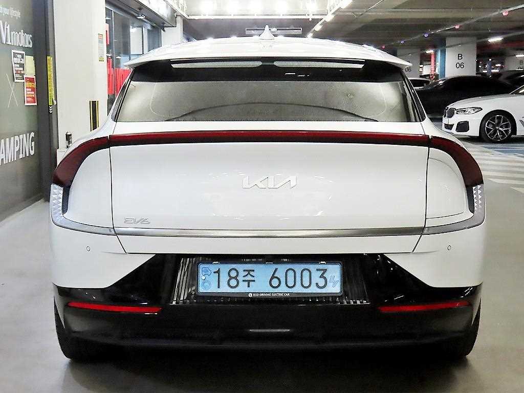 KIA EV6 - Vista 5