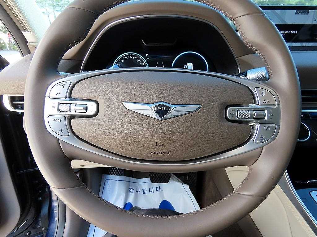 Genesis GV80 - Vista 8