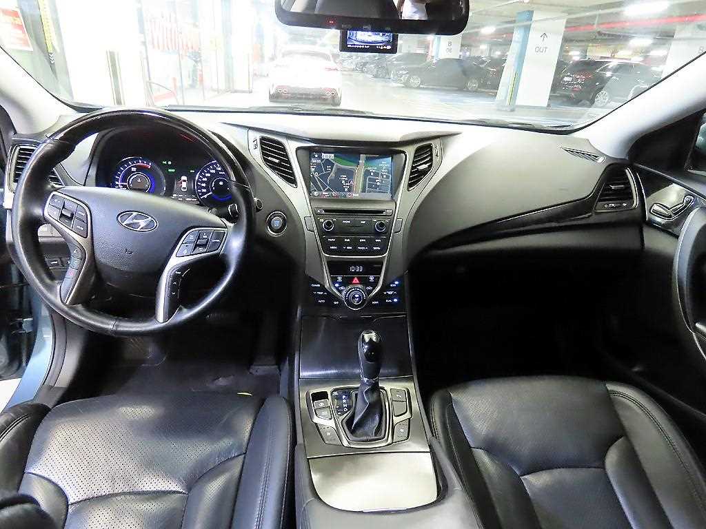 HYUNDAI Grandeur - Vista 10