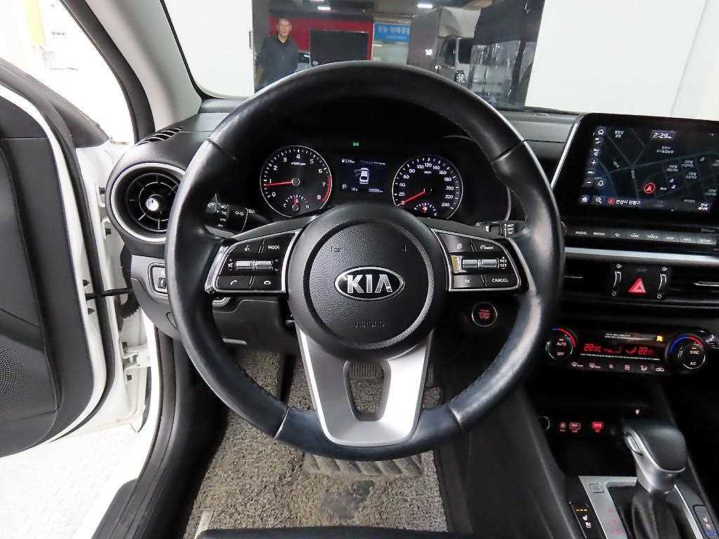 KIA K3 - Vista 9