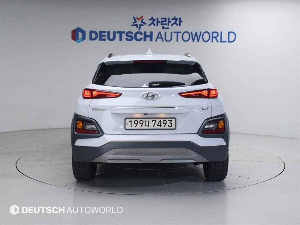 HYUNDAI Kona - Vista 4
