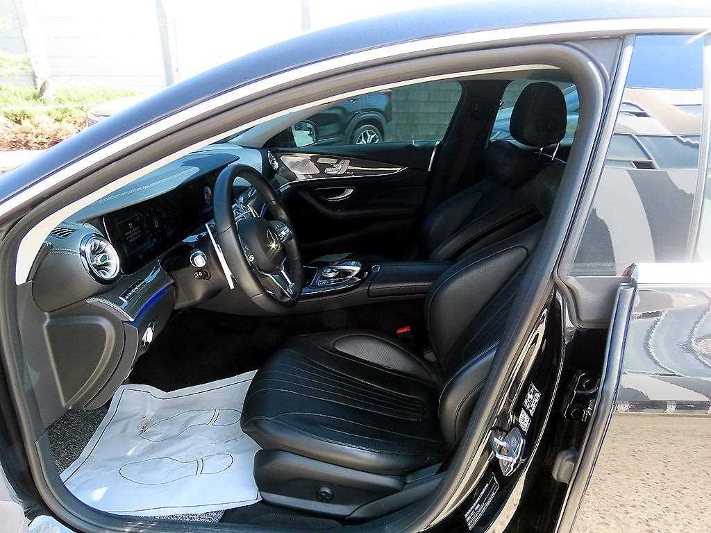 Mercedes Benz CLS Class - Vista 5