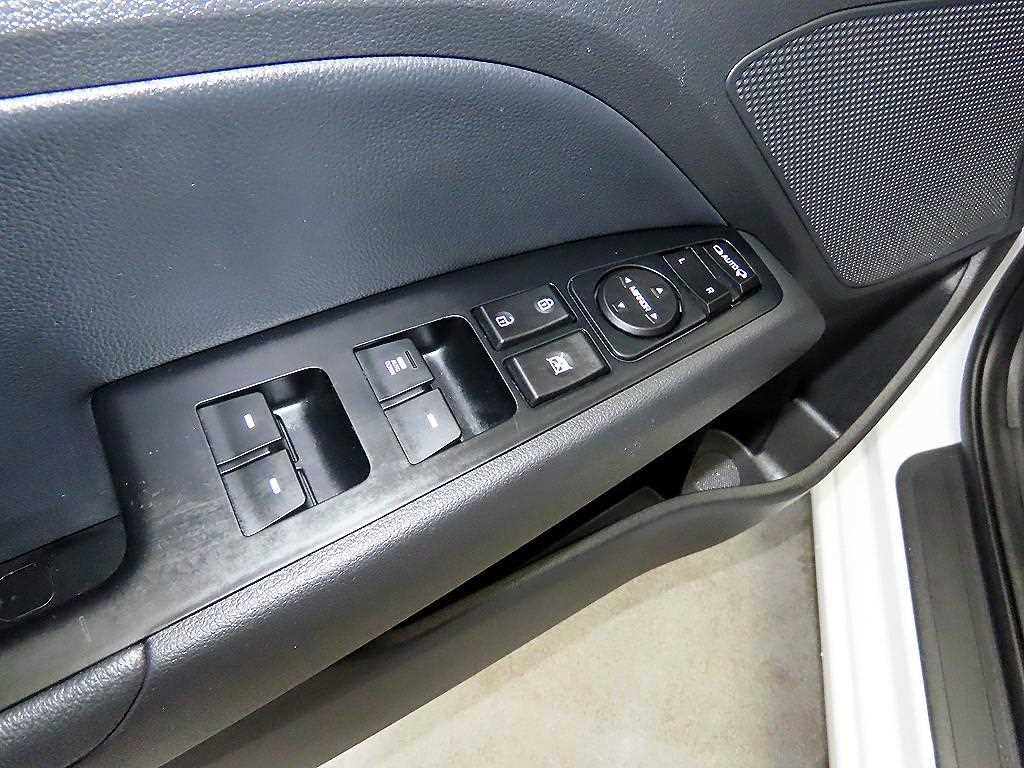 HYUNDAI Avante 2020 Blanco - Importación desde Corea - HF Imports Iquique - Foto 13