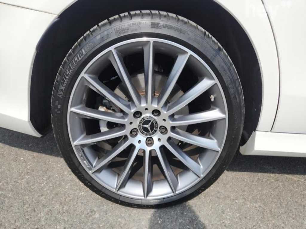 Mercedes Benz E class 2019 - Importación desde Corea - HF Imports Iquique - Foto 17