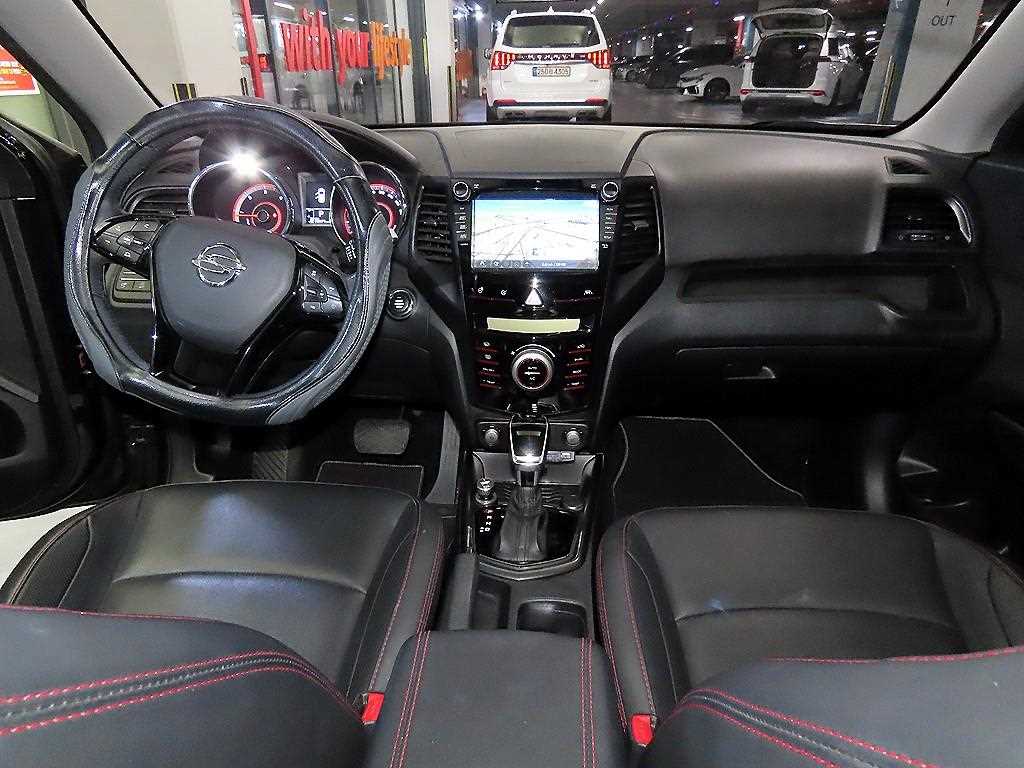 Ssangyong Tivoli - Vista 10