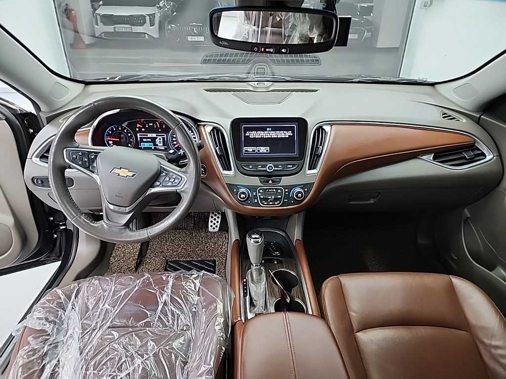 Chevrolet Malibu - Vista 7