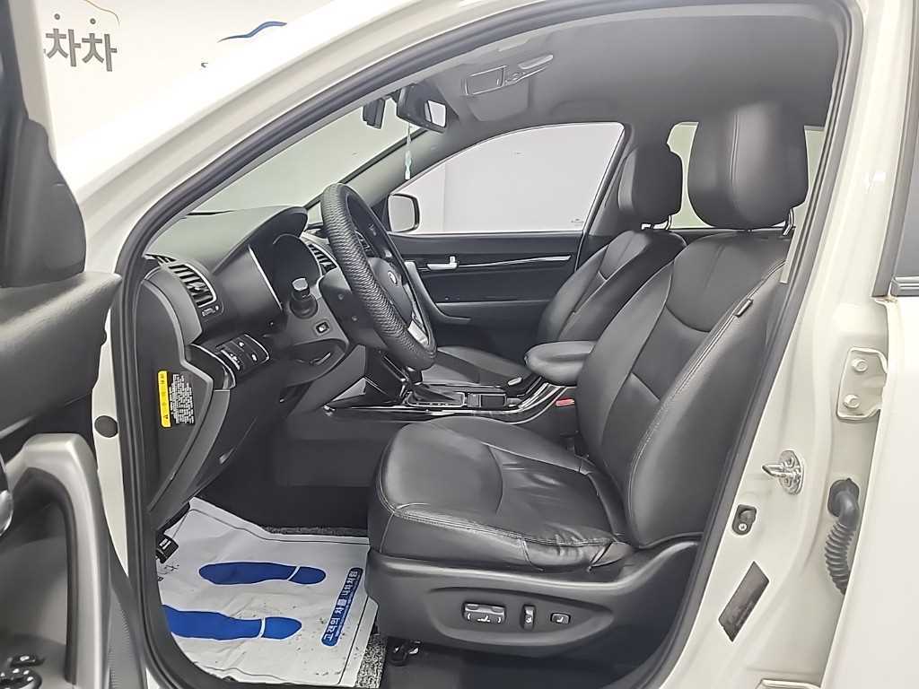 KIA Sorento - Vista 11