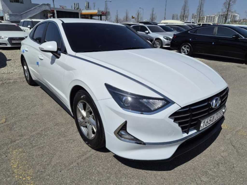 HYUNDAI Sonata - Vista 8