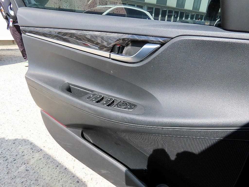 HYUNDAI Grandeur - Vista 11