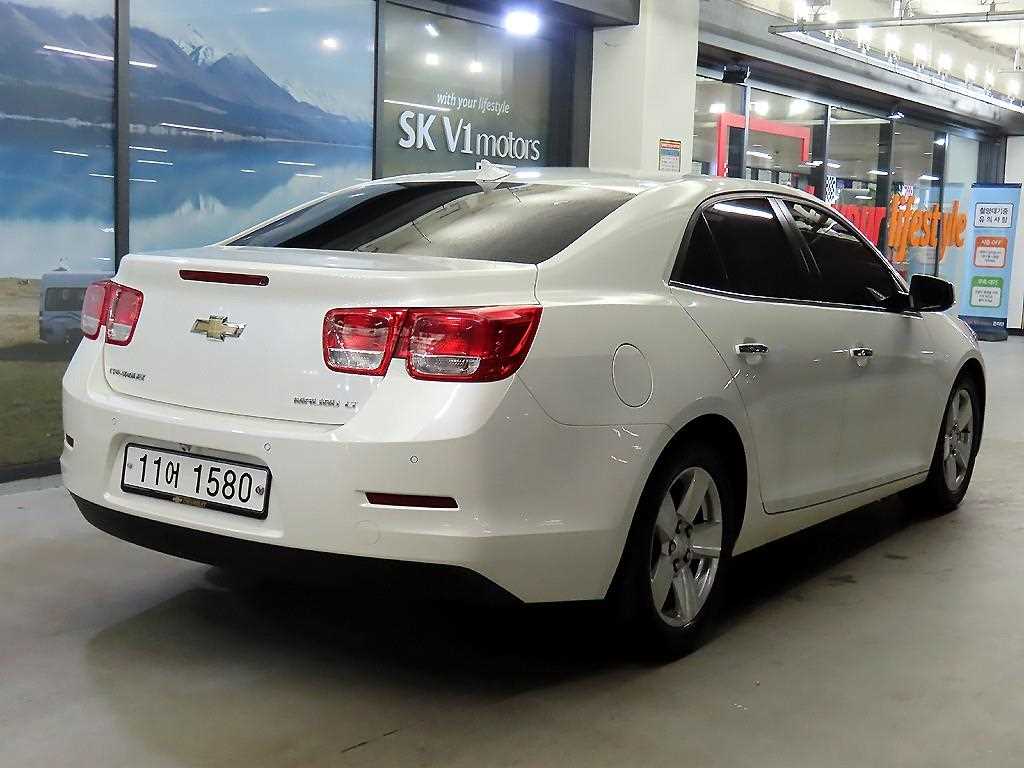 Chevrolet Malibu - Vista 4