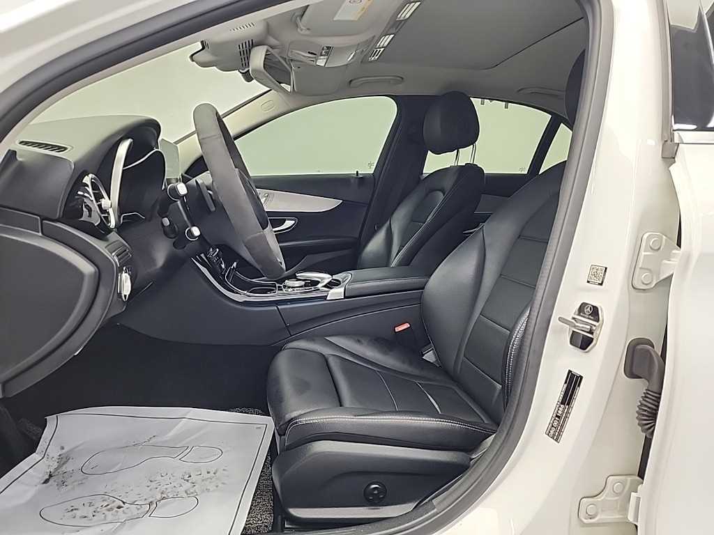 Mercedes Benz C Class - Vista 11