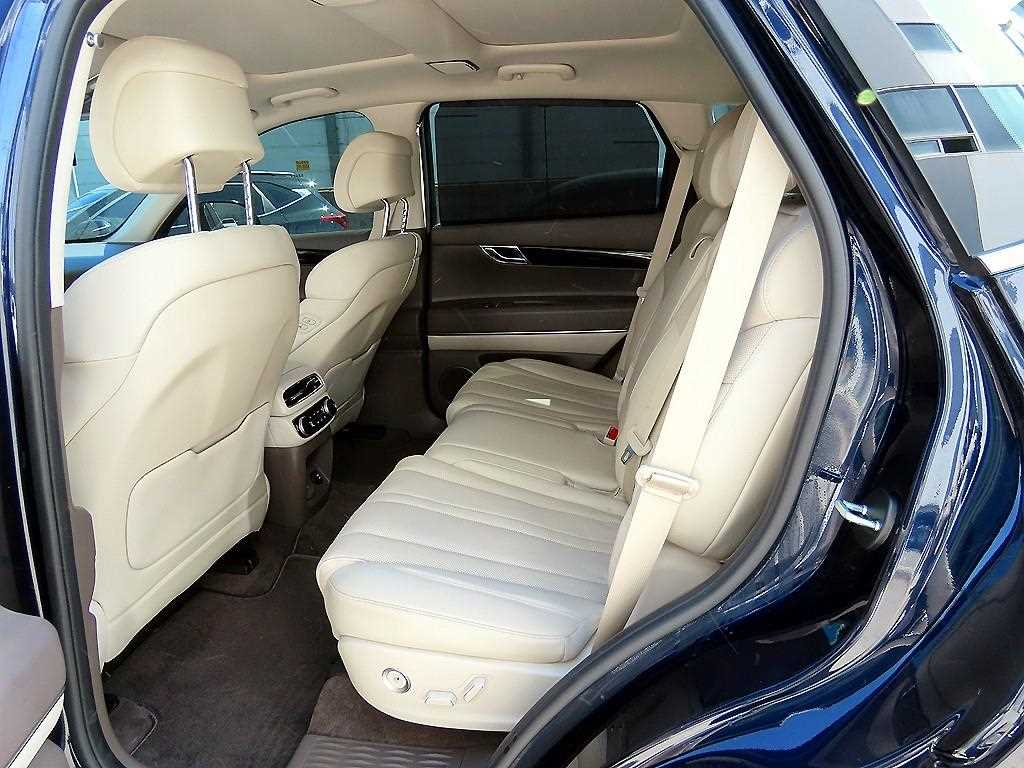 Genesis GV80 - Vista 6