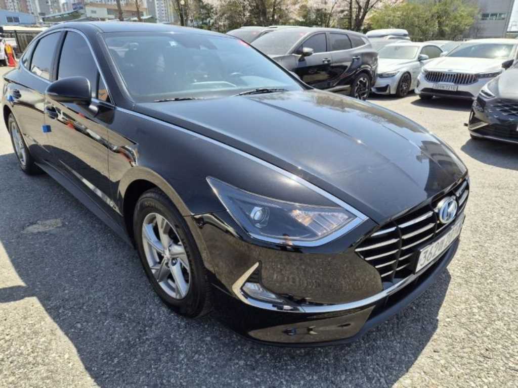 HYUNDAI Sonata - Vista 8