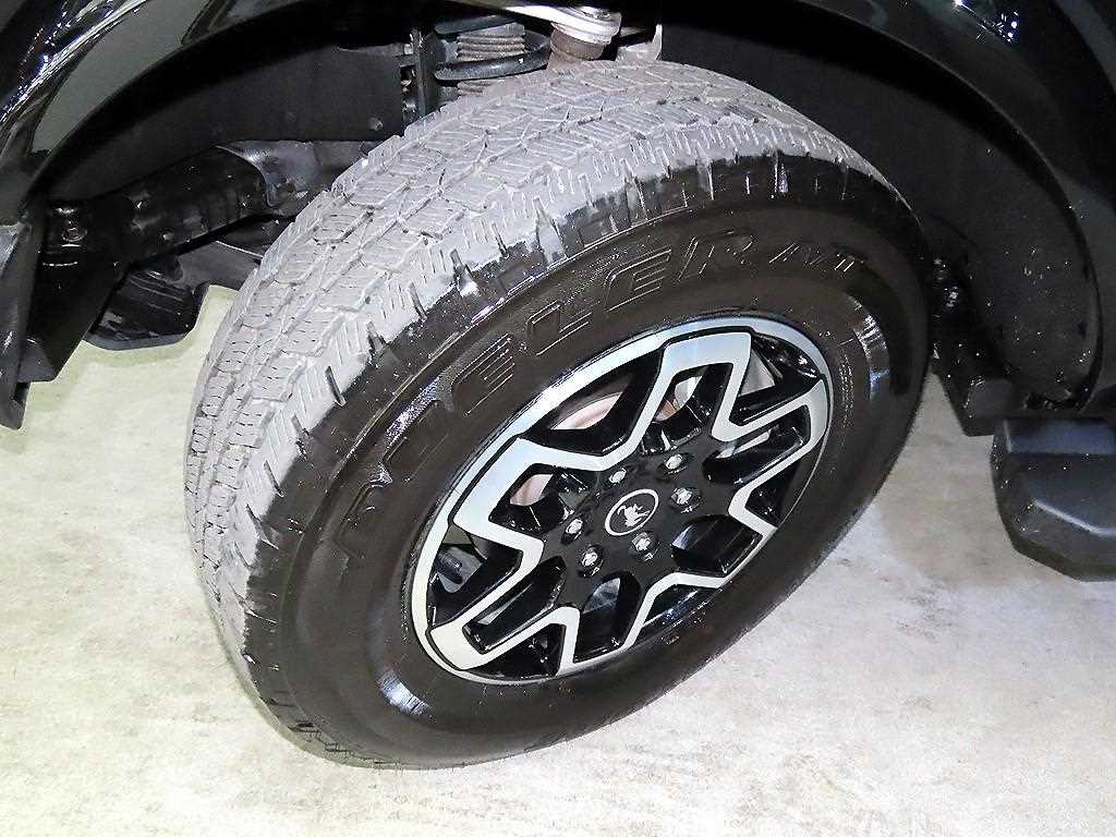 Ford Bronco 2023 Negro - Importación desde Corea - HF Imports Iquique - Foto 20