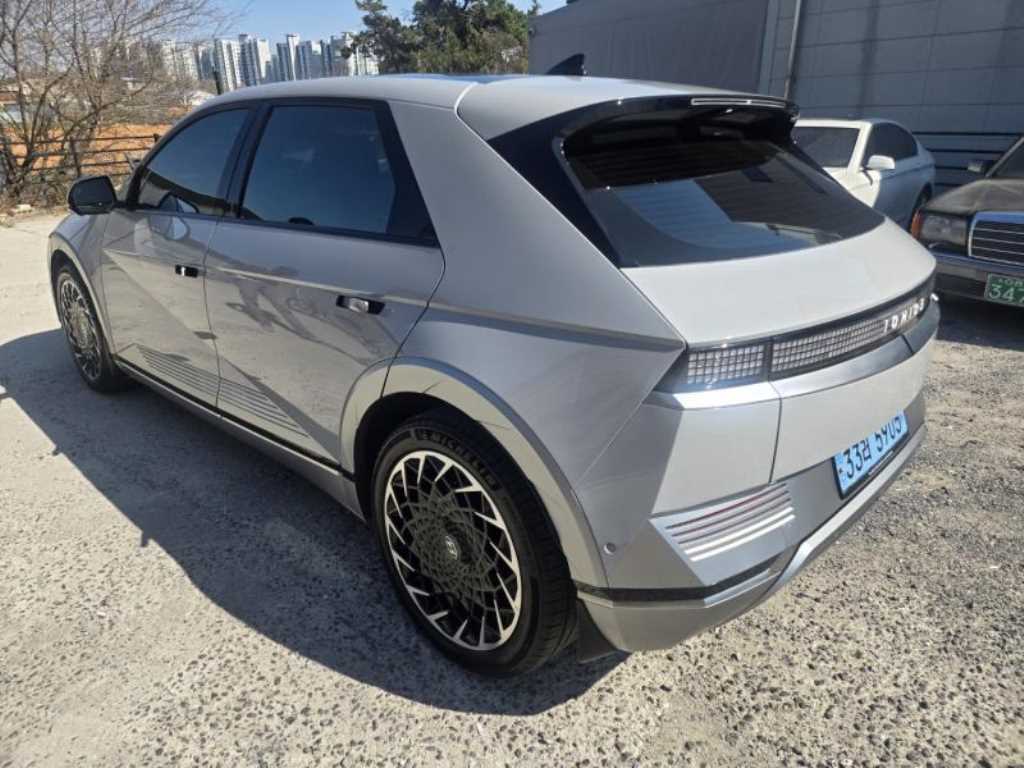 HYUNDAI Ioniq 5 - Vista 6