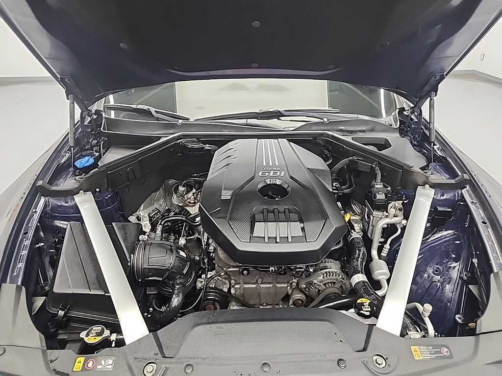 KIA Stinger - Vista 5