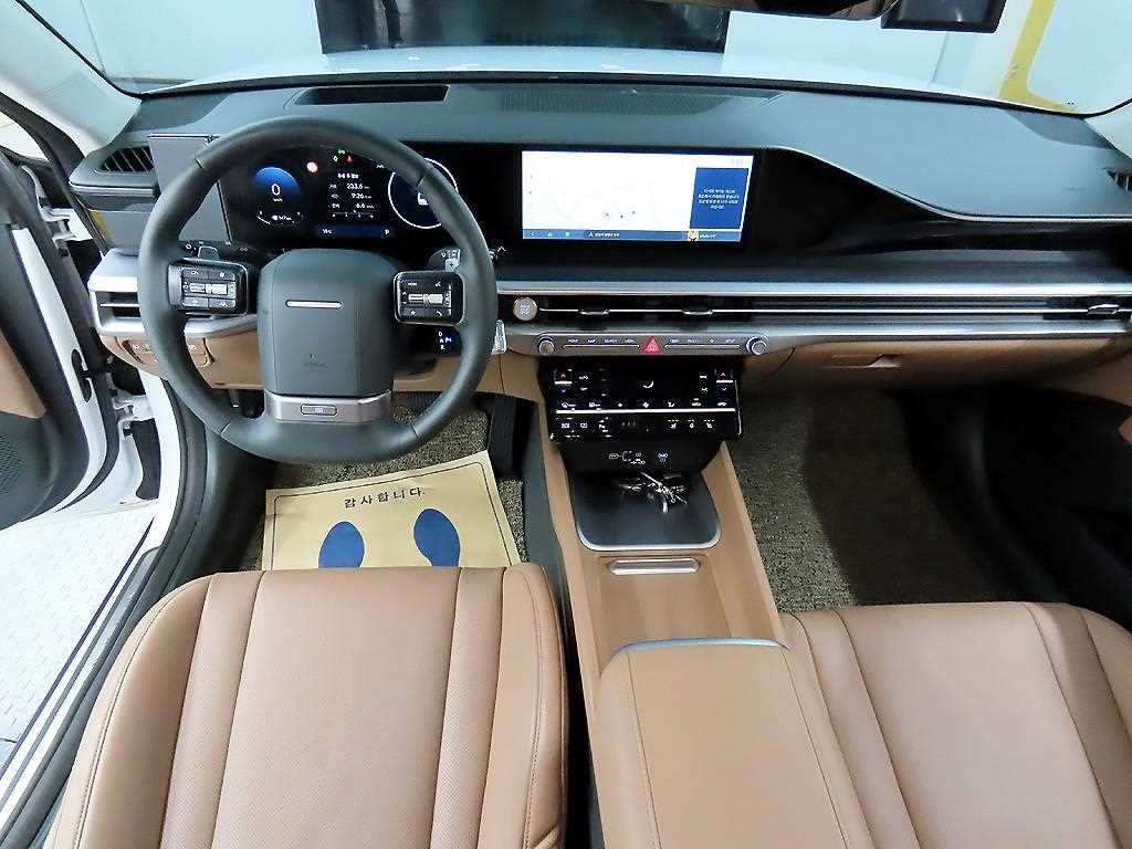 HYUNDAI Grandeur - Vista 7