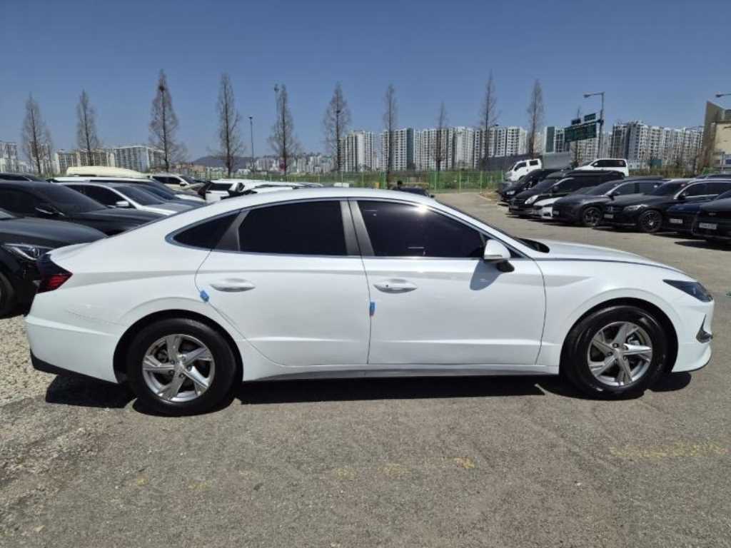 HYUNDAI Sonata - Vista 6