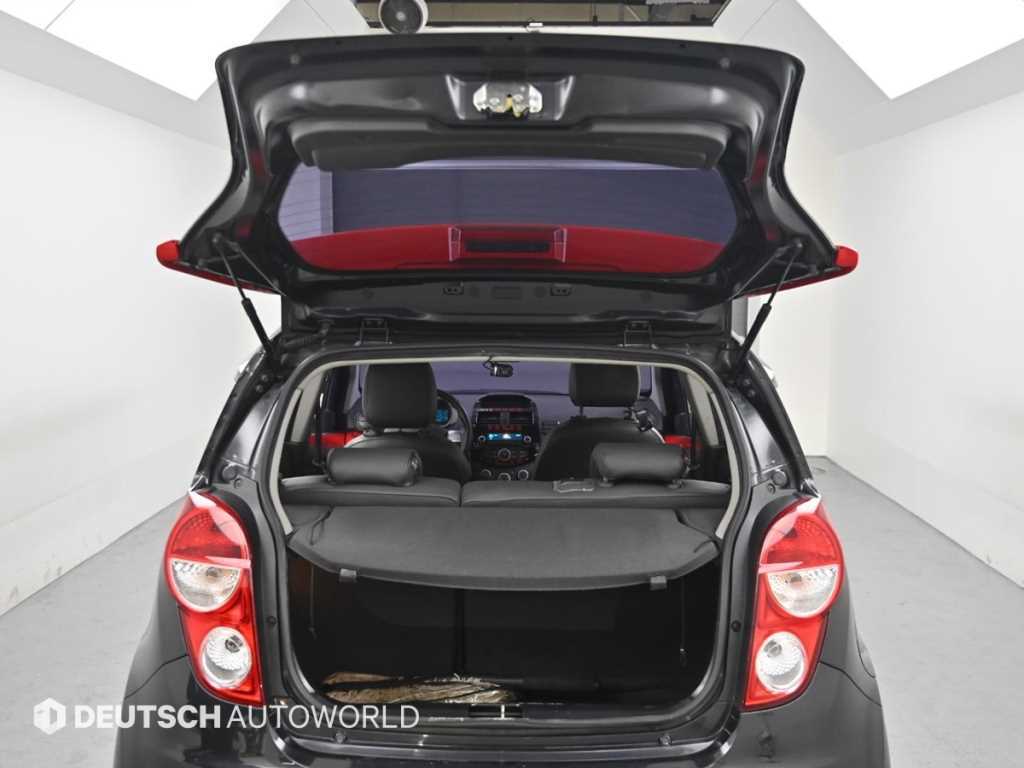 Chevrolet Spark 2014 Negro - Importación desde Corea - HF Imports Iquique - Foto 19