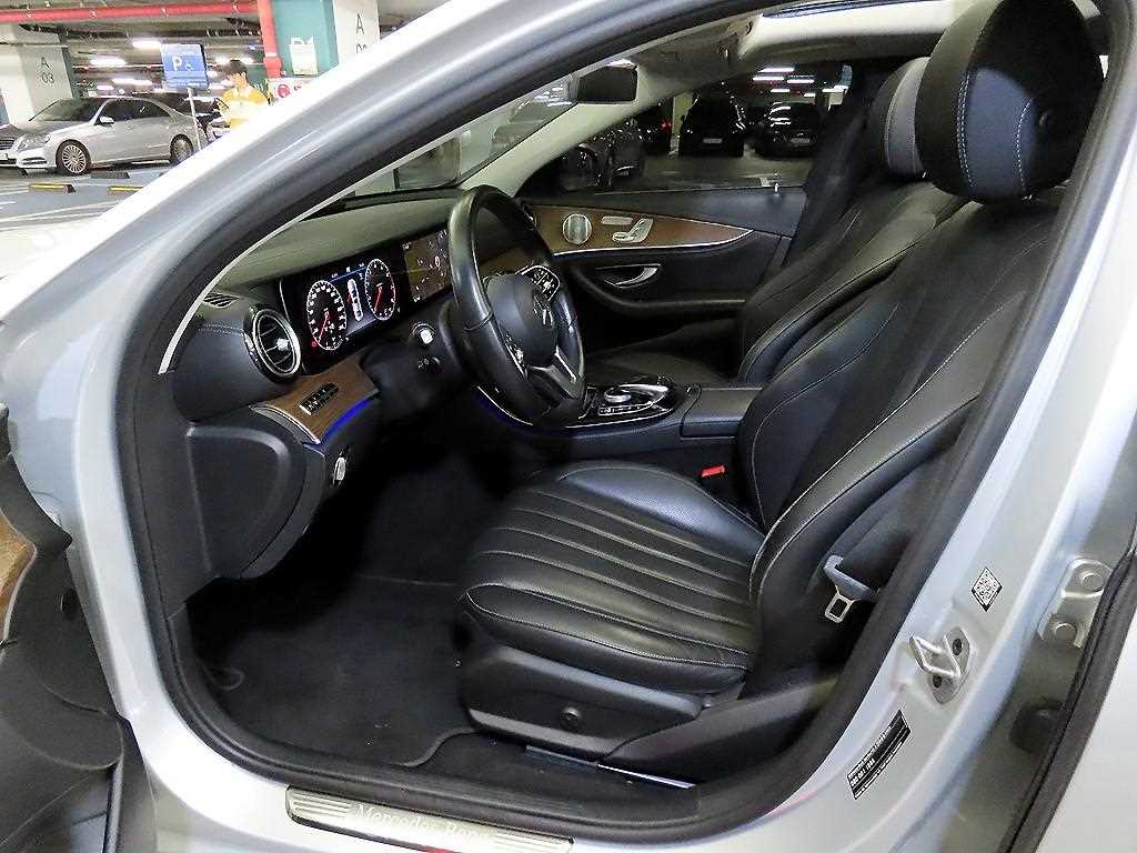 Mercedes Benz E class - Vista 6