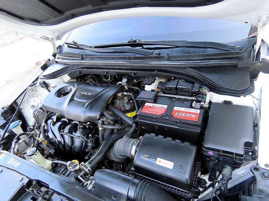 HYUNDAI Avante 2017 Blanco - Importación desde Corea - HF Imports Iquique - Foto 19