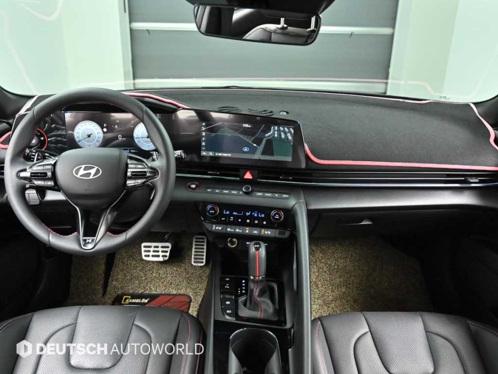 HYUNDAI Avante - Vista 7