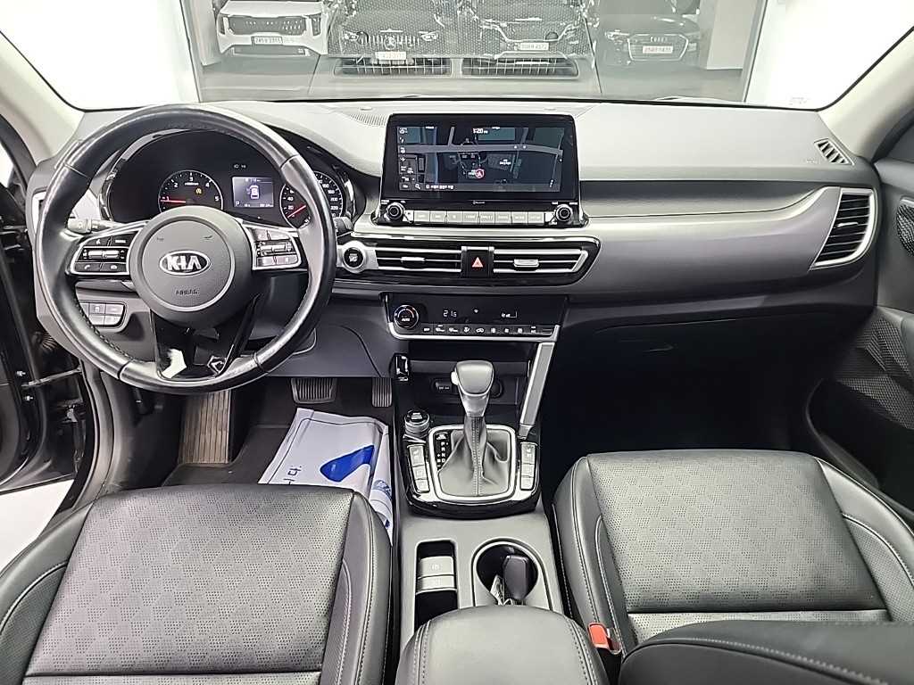 KIA Seltos - Vista 7