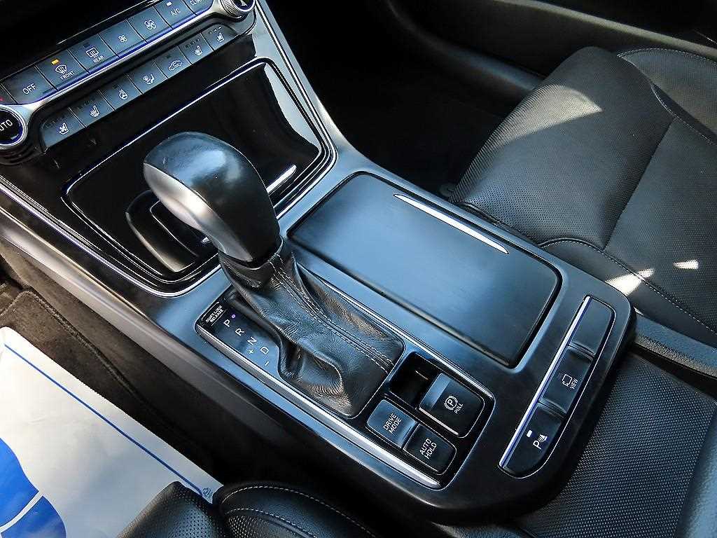 HYUNDAI Grandeur - Vista 10