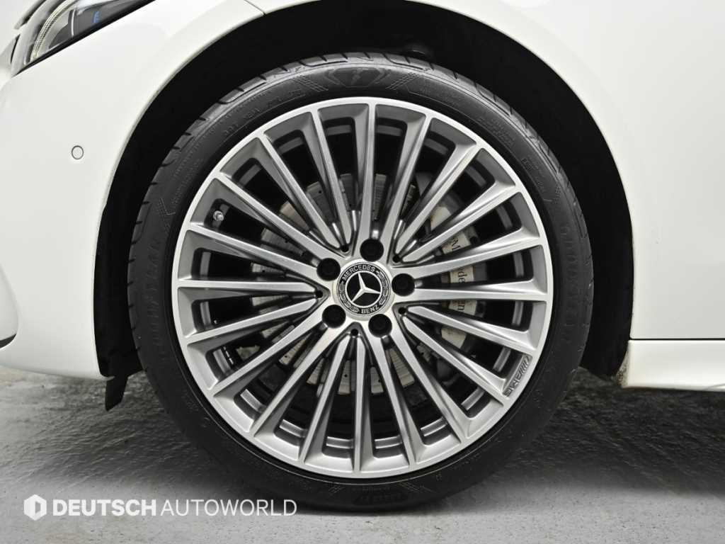 Mercedes Benz C Class - Vista 5